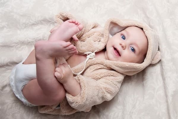 Tên gọi ở nhà cho bé gái chất chứa bao yêu thương của ba mẹ